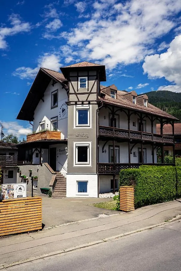 Das Nordberg Guesthouse Garmisch-Partenkirchen 2*,